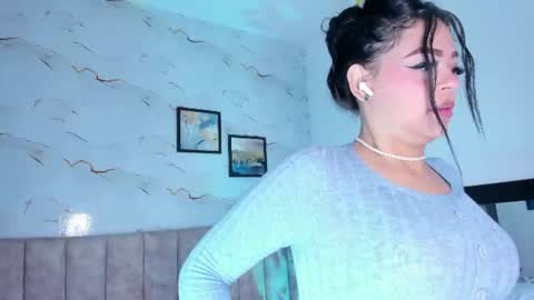 CANDICE WAYNE online show from June 19, 2026, 11:14 am