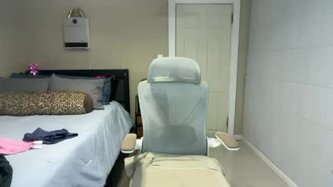 Candi may online show from June 23, 2026, 5:16 am