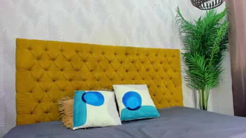 candise online show from September 9, 2025, 4:01 am