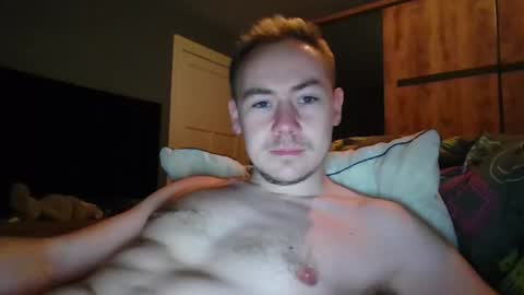 Snapshot of candy_boy_xoxo chatting on February 1, 2026, 4:27 pm candy_boy_xoxo online show from February 1, 2026, 4:27 pm