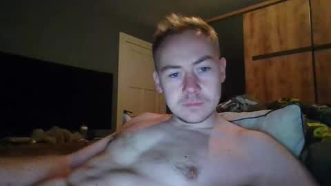 Snapshot of candy_boy_xoxo chatting on March 29, 2026, 3:45 pm candy_boy_xoxo online show from March 29, 2026, 3:45 pm