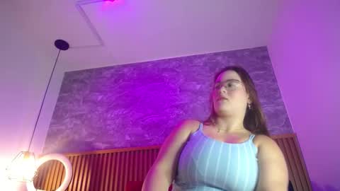 Snapshot of candy_celestine chatting on October 16, 2025, 1:23 pm Celeste online show from October 16, 2025, 1:23 pm
