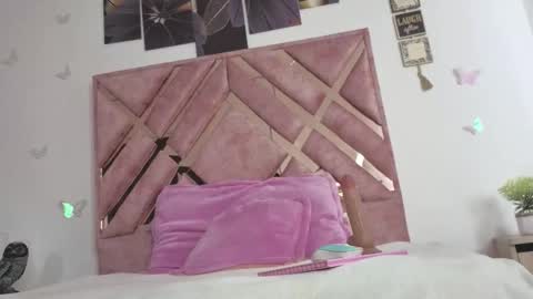 Snapshot of candy_chloe02 chatting on February 25, 2026, 6:56 am Im ChloeJoin The Fan Club online show from February 25, 2026, 6:56 am