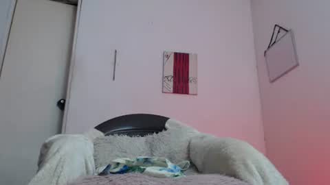 candy_cumyy1 online show from December 22, 2024, 6:26 pm
