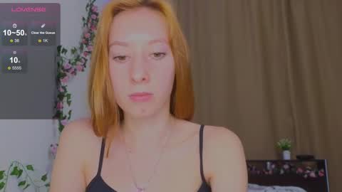 Snapshot of candy_flosse chatting on September 21, 2025, 9:22 am candy_flosse online show from September 21, 2025, 9:22 am