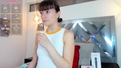 Candy hot online show from November 30, 2025, 8:02 pm