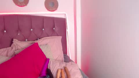 Snapshot of candy_lux_ chatting on September 30, 2025, 8:25 pm Candy online show from September 30, 2025, 8:25 pm