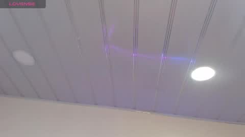 Snapshot of candy_lux_ chatting on April 20, 2026, 3:48 pm Candy online show from April 20, 2026, 3:48 pm