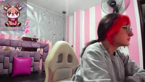 Ania online show from December 14, 2025, 11:04 am