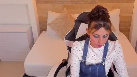 CANDY online show from October 28, 2025, 7:16 pm