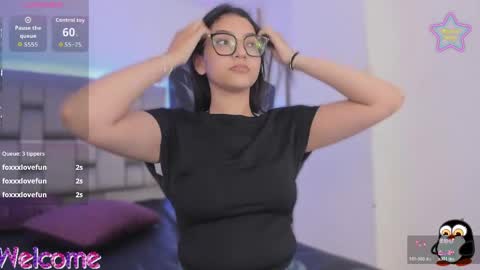 Snapshot of candy_tyna chatting on June 6, 2026, 7:29 pm candy_tyna online show from June 6, 2026, 7:29 pm