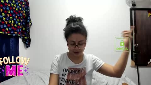 candy_val online show from June 4, 2026, 6:08 am