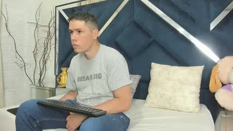Snapshot of candyandsteven chatting on September 25, 2025, 2:59 am candyandsteven online show from September 25, 2025, 2:59 am