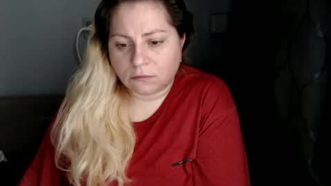 Snapshot of candycream74 chatting on October 22, 2025, 6:24 am Laura online show from October 22, 2025, 6:24 am