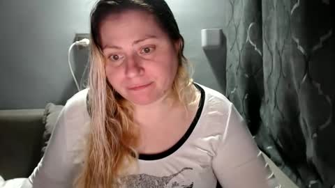 Snapshot of candycream74 chatting on November 1, 2025, 8:11 pm Laura online show from November 1, 2025, 8:11 pm