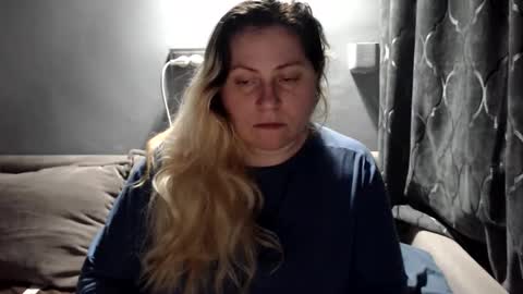 Laura online show from February 11, 2026, 9:53 pm