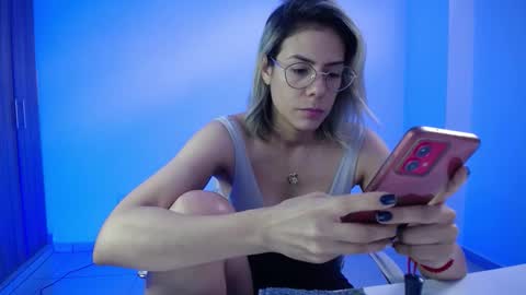 Candy Dowson online show from November 4, 2025, 2:38 pm