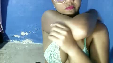 candyflowerlub online show from January 9, 2025, 12:30 pm