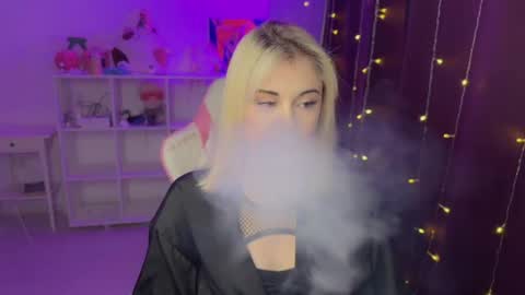 You can call me HH online show from November 27, 2025, 3:47 pm