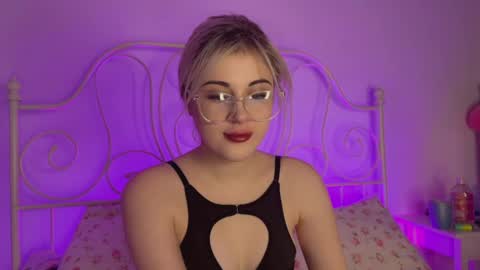 You can call me HH online show from December 16, 2025, 5:51 pm