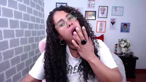 Snapshot of candyhot_sex chatting on March 11, 2025, 5:27 am Karen online show from March 11, 2025, 5:27 am