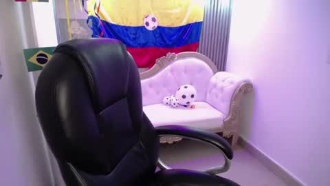 Snapshot of candyhot_tk chatting on July 15, 2026, 3:23 am candy online show from July 15, 2026, 3:23 am