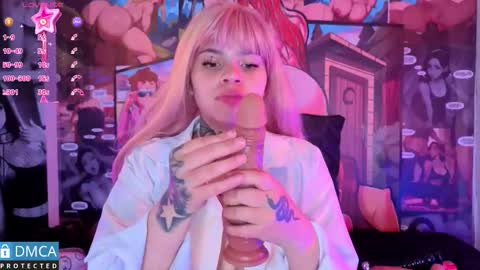 Snapshot of candykane06 chatting on November 20, 2025, 1:28 am Candy online show from November 20, 2025, 1:28 am