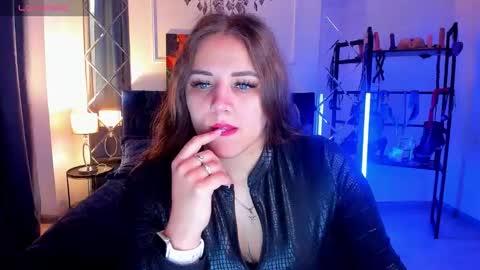 Sofia online show from September 15, 2025, 12:32 am