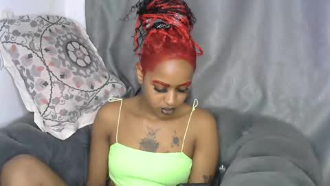 cupshee online show from October 8, 2025, 8:23 am