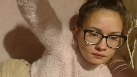 say meow and send tip  online show from October 23, 2025, 2:49 pm