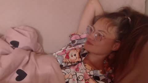 say meow and send tip  online show from May 13, 2026, 7:17 am