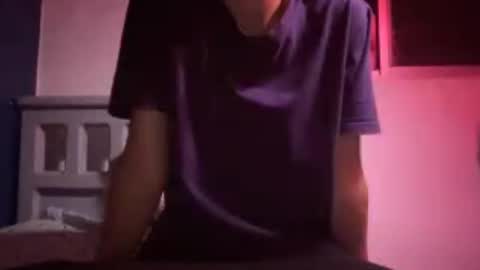 candyperfumeboyy online show from June 15, 2026, 4:36 am
