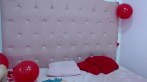 Snapshot of candyre chatting on February 13, 2025, 5:01 pm C A N D Y online show from February 13, 2025, 5:01 pm