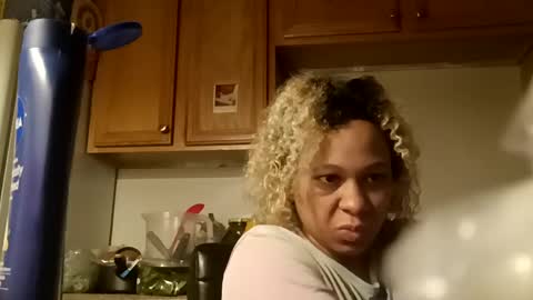 candyredxo2024 online show from October 1, 2025, 12:11 pm