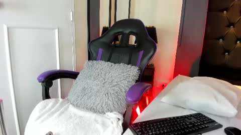 candyrose__ online show from July 27, 2026, 12:01 pm
