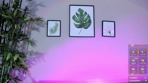 Isabella online show from January 5, 2025, 7:28 pm