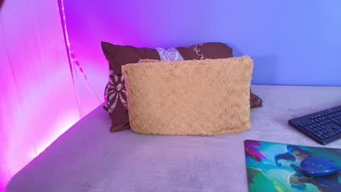 Isabella online show from January 16, 2025, 3:35 pm