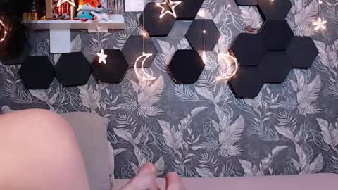 Snapshot of candyyyyrio chatting on October 13, 2025, 3:50 am Mia online show from October 13, 2025, 3:50 am