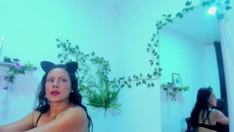 canelaa___ online show from October 10, 2025, 2:38 pm