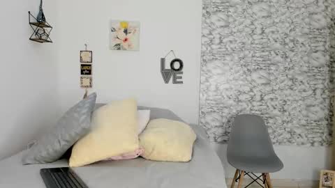 Canhela online show from December 19, 2025, 5:03 am