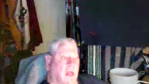 canoelicker69 online show from December 20, 2025, 4:47 pm