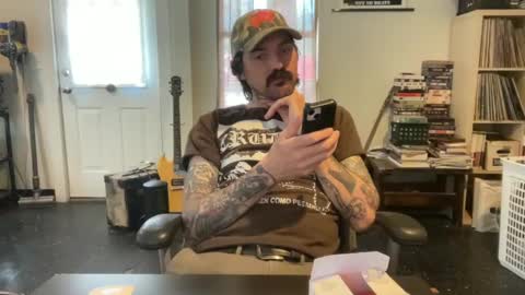 cantleavethehouse online show from February 23, 2025, 6:12 pm