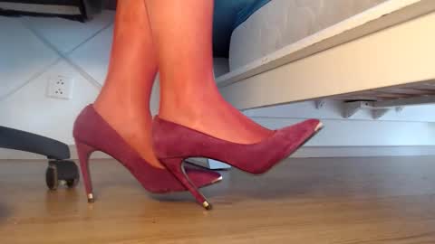 Miss Di online show from September 21, 2025, 5:42 am