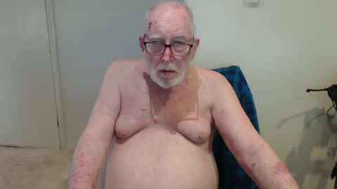 Snapshot of capt5105 chatting on October 11, 2025, 10:19 pm capt5105 online show from October 11, 2025, 10:19 pm