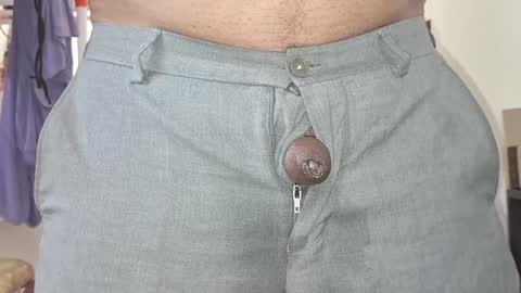 Snapshot of captain_juicyprecum chatting on December 11, 2024, 8:47 am captian juicyprecum online show from December 11, 2024, 8:47 am