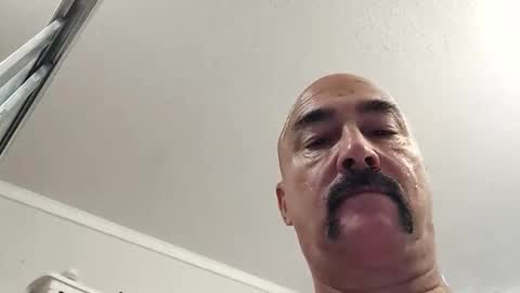 Snapshot of captaineros chatting on October 31, 2025, 1:23 pm Captain Eros online show from October 31, 2025, 1:23 pm