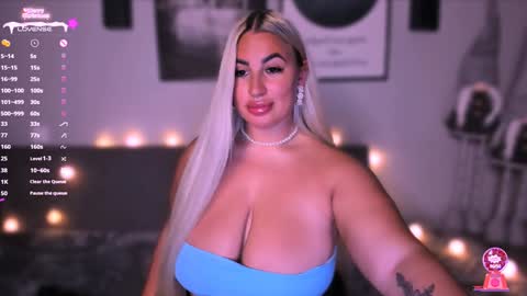 Snapshot of cara__harris chatting on December 23, 2024, 5:43 pm . . online show from December 23, 2024, 5:43 pm