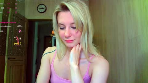Snapshot of caramel_pie_ chatting on April 24, 2026, 9:17 pm caramel online show from April 24, 2026, 9:17 pm
