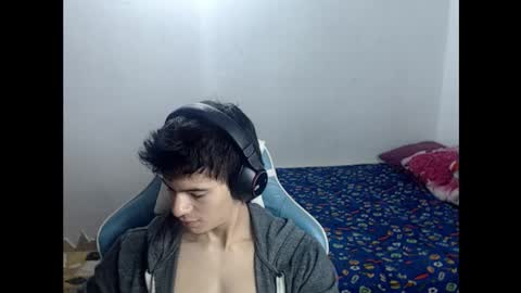 carapalida9008 online show from October 4, 2025, 2:04 pm