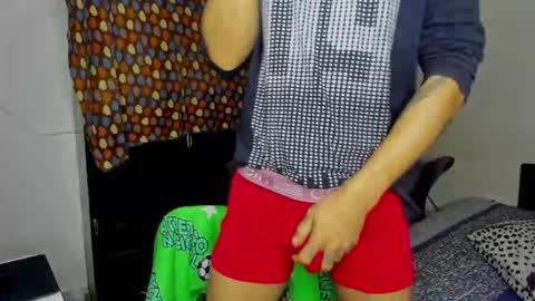 Carlos and Cristian  online show from October 22, 2025, 6:46 am